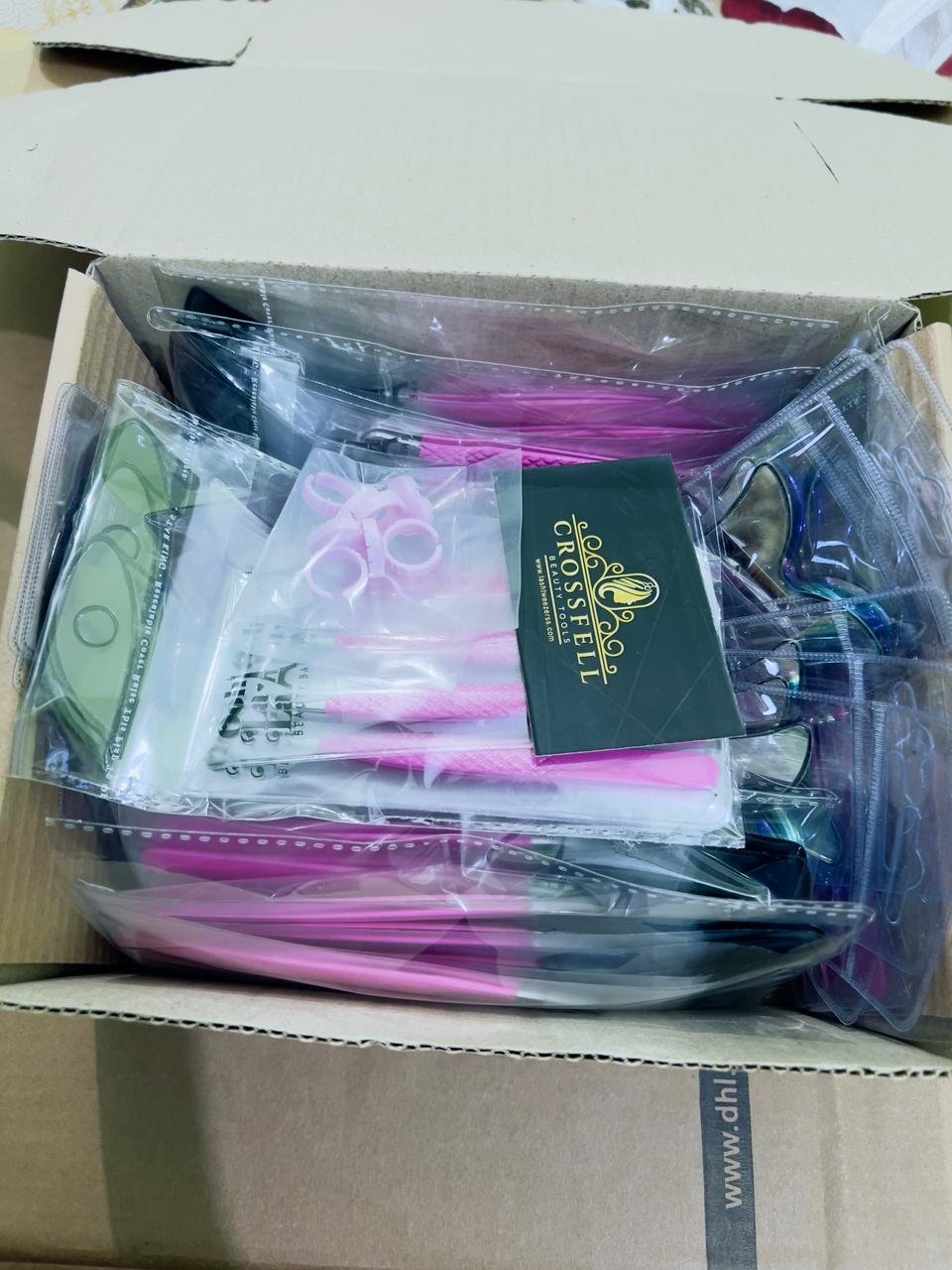 Lash Tweezer Parcel For Denmark